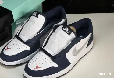 Navy Midnight Jordan SB Low 1 0626